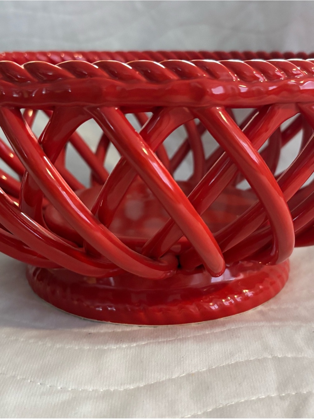 Red ceramic bowl from the Tabletops Unlimited España Lifestyle collection